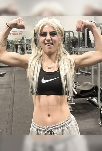 3 Girls Rock Up To Jump 16 Year Old At Work Get Their Asses Kicked