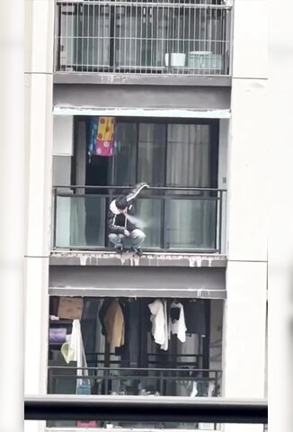 Man Has His Last Smoke Then Jumps