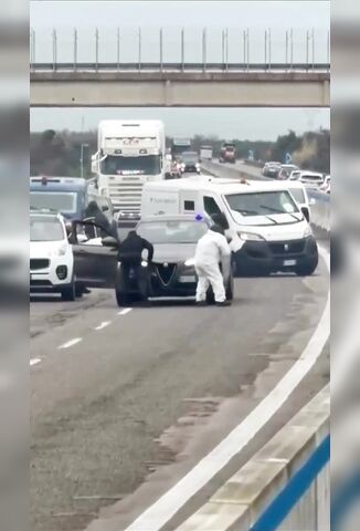 Crazy Armoured Truck Heist In Italy Today