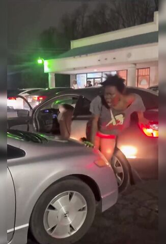 Girls Leg Snapped During Street Beef