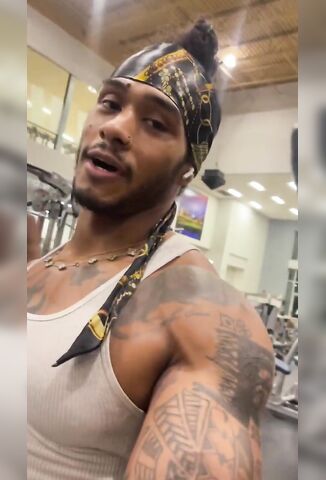 No Fucks Given During Gym Shootout