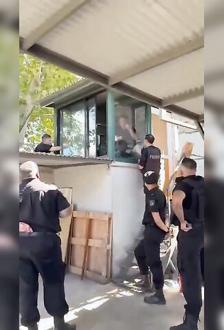 Disgruntled Worker Lights Himself On Fire During Attempted Arrest