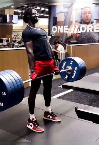 The Woman In The Back No Shits Given