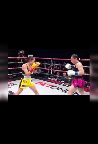 19 Year Old Isis Sio Female Boxer Punched Into A Coma In The Ring