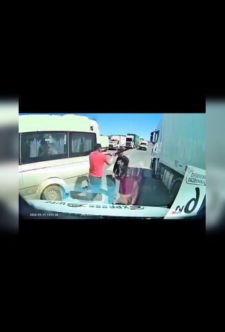 Minibus Driver Knocks Out Truck Driver With A Single Blow