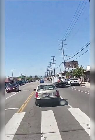 Plane Makes Highly Unusual Landing