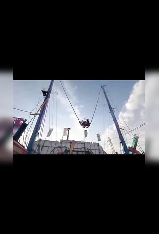 Spanish Slingshot Ride Snaps During Operation