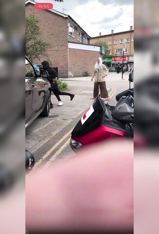 Phone Thief Caught And Dealt With In Deptford UK