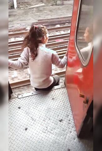 Girl Gets Off The Train In India